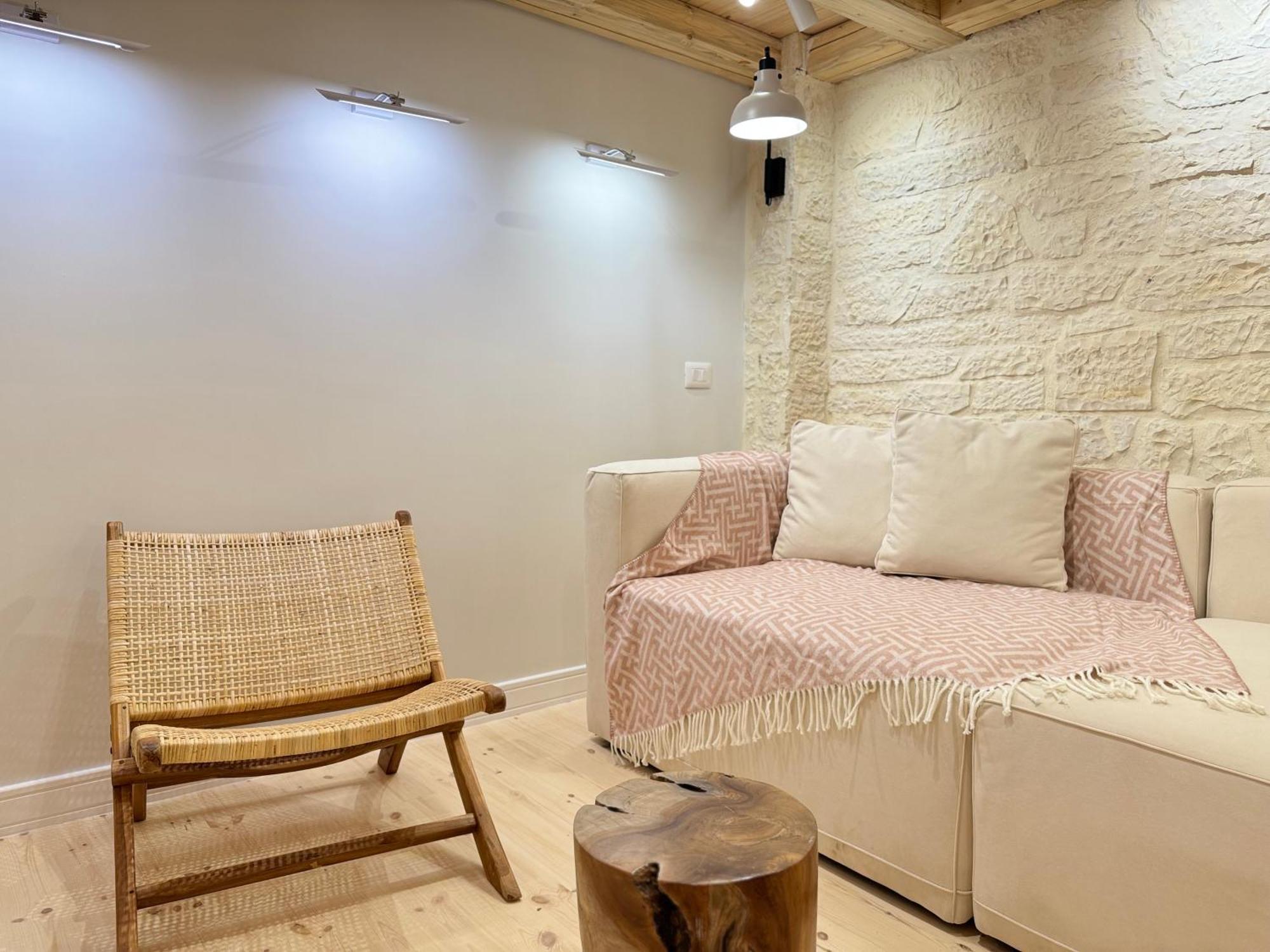 Elpis Guest House Химара Экстерьер фото
